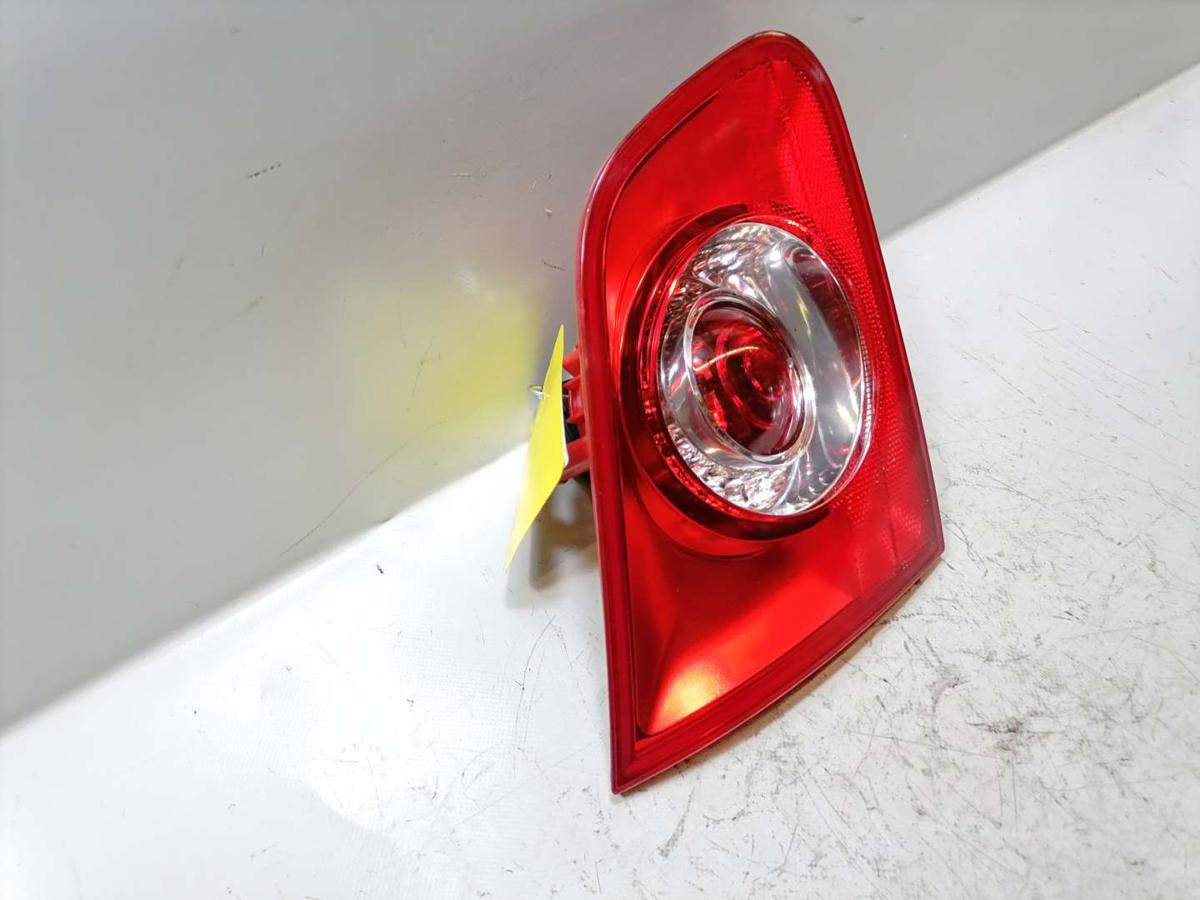 VW Passat 3C original R&uuml;cklicht R&uuml;ckleuchte Schlussleuchte innen links Bj.2010